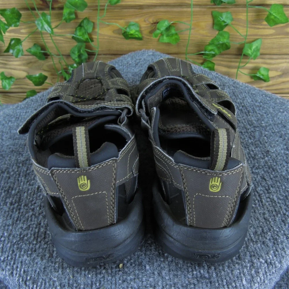 Teva Men Shoc Pad Fisherman Brown‎ Synthetic Size 8 Medium  Used 2025